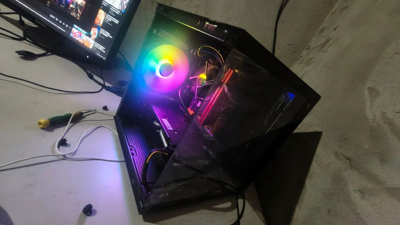 Pc gamer! Gabinete atom Pichau, I5 4590, Rx 580 8gb , 16gb ram, nvme 512, Monitor, teclado - Foto 2