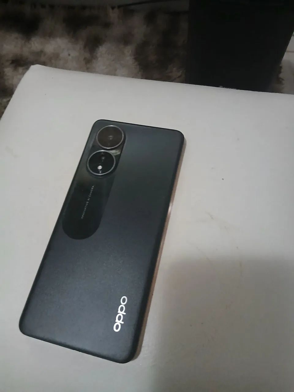 Vendo um celular oppo sem defeito 