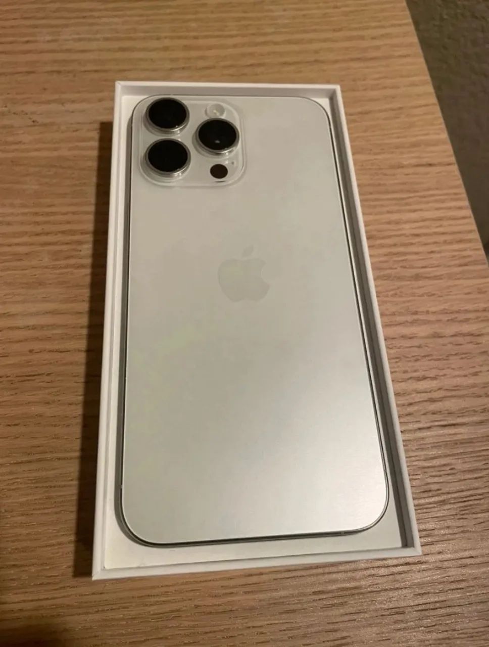 IPHONE 15 PRO MAX - 512GB - TITANIUM - Celulares e Smartphones