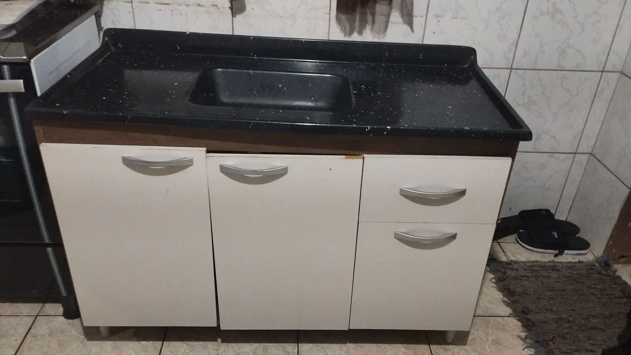 Balcão com pia usado em bom estado 