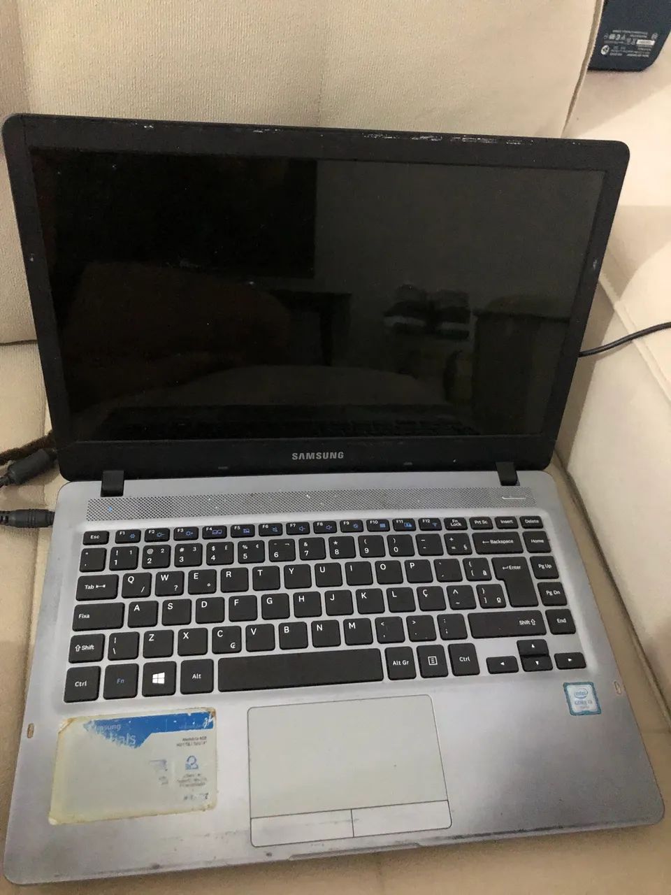 Vendo notebook usado Samsung  - Foto 3