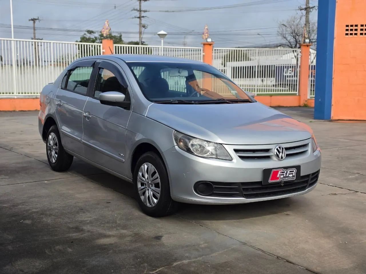 Volkswagen Voyage 2013