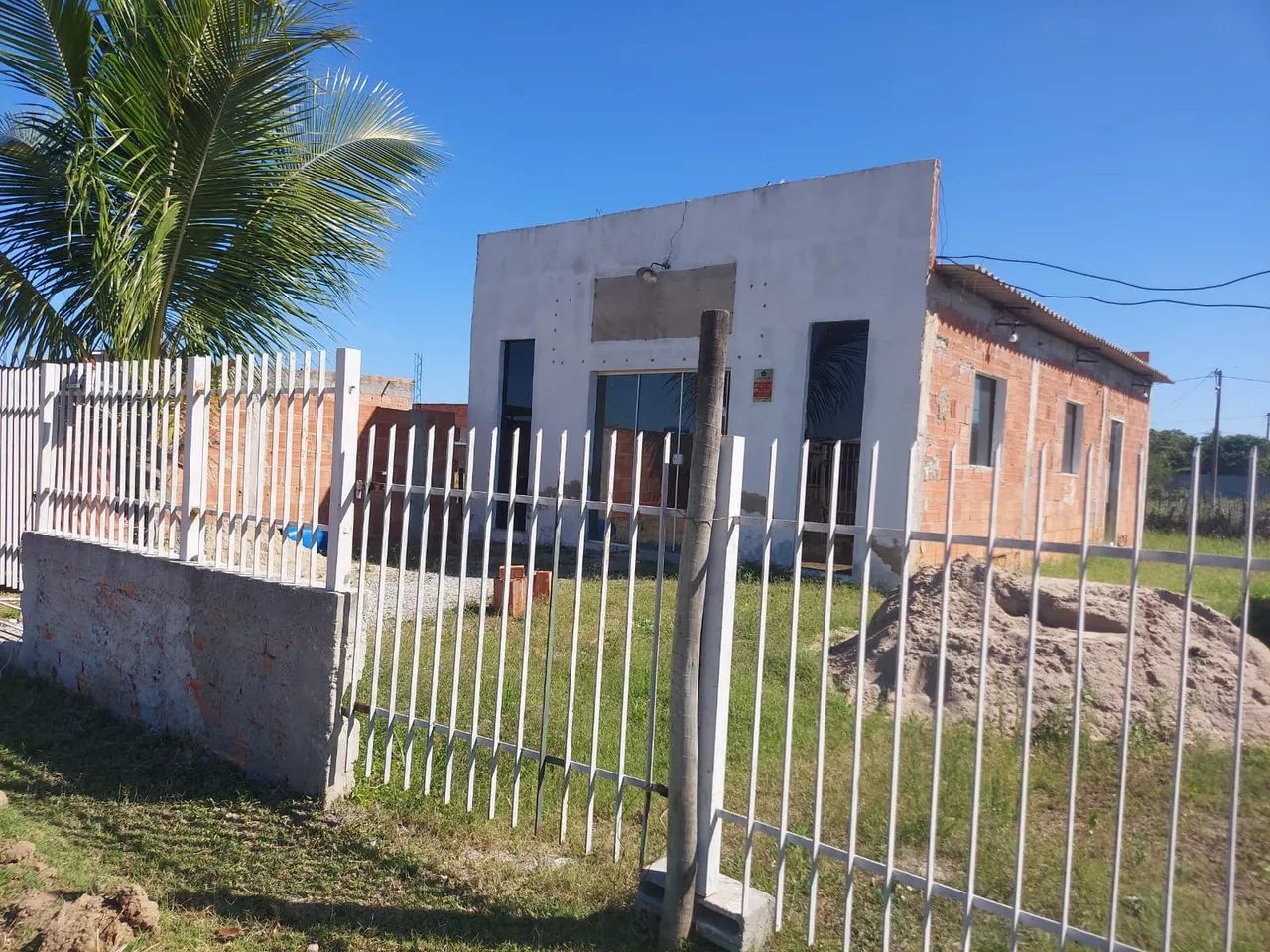 Terreno com galpão (Araruama)