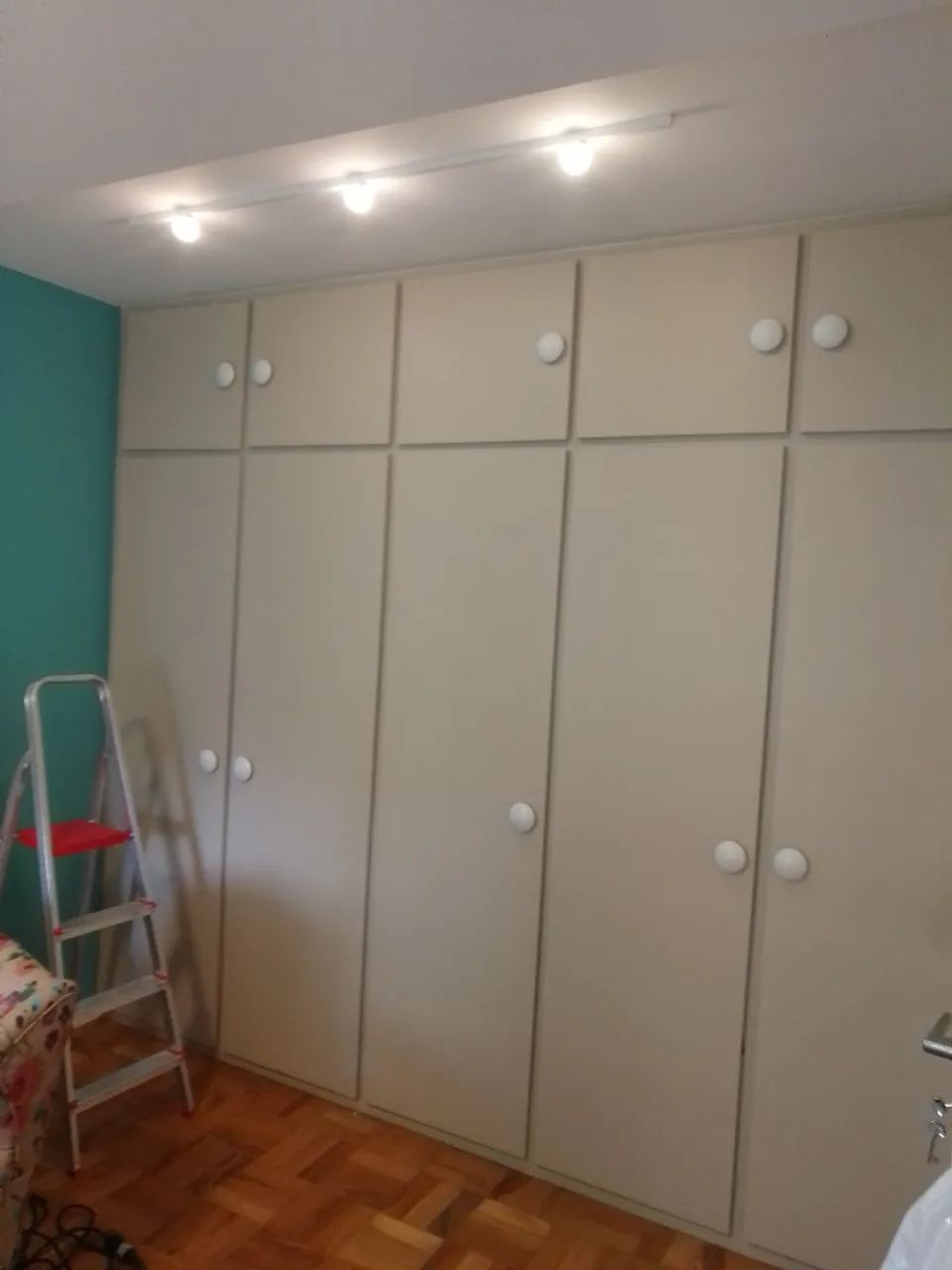 Envelopamento de guarda roupas  - Foto 2