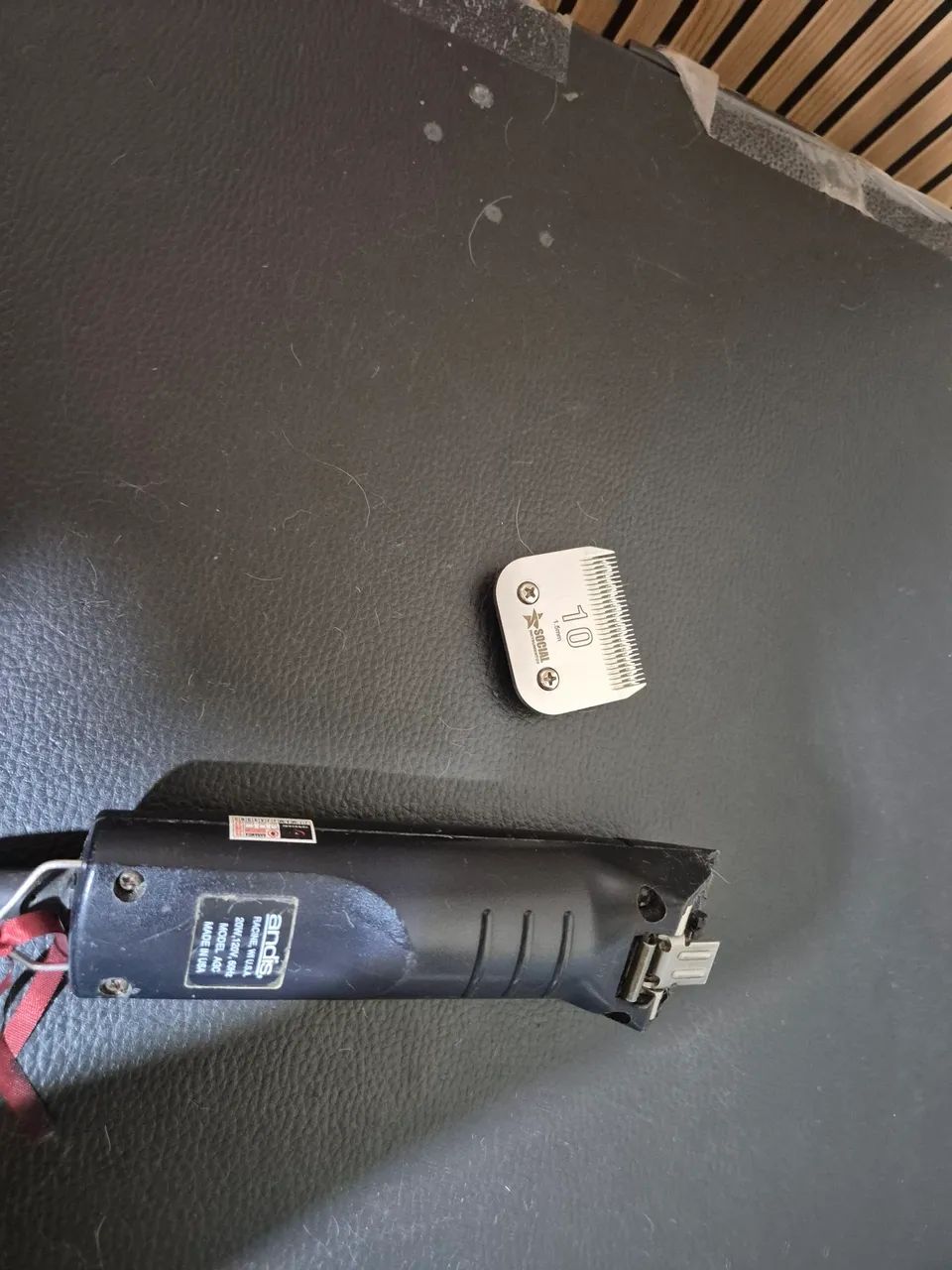 Máquina toda Andis agc com lamina 10 - Foto 2