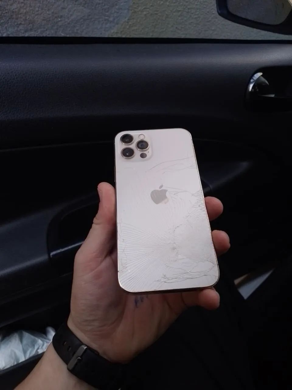 iPhone 12 pro troco, leia  - Foto 2