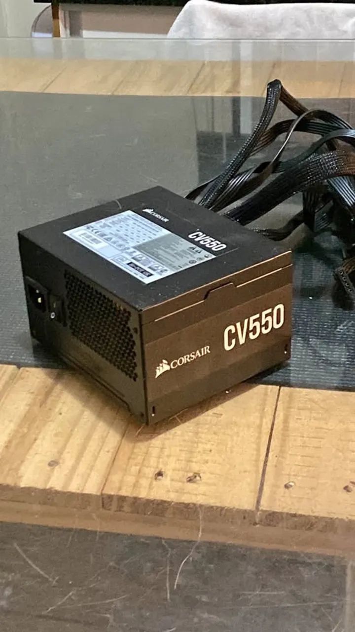 Fonte Corsair CV550w