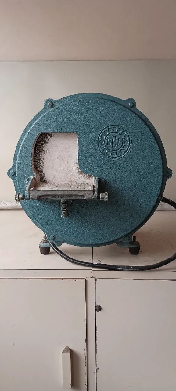 Cortador de gesso DCL 
