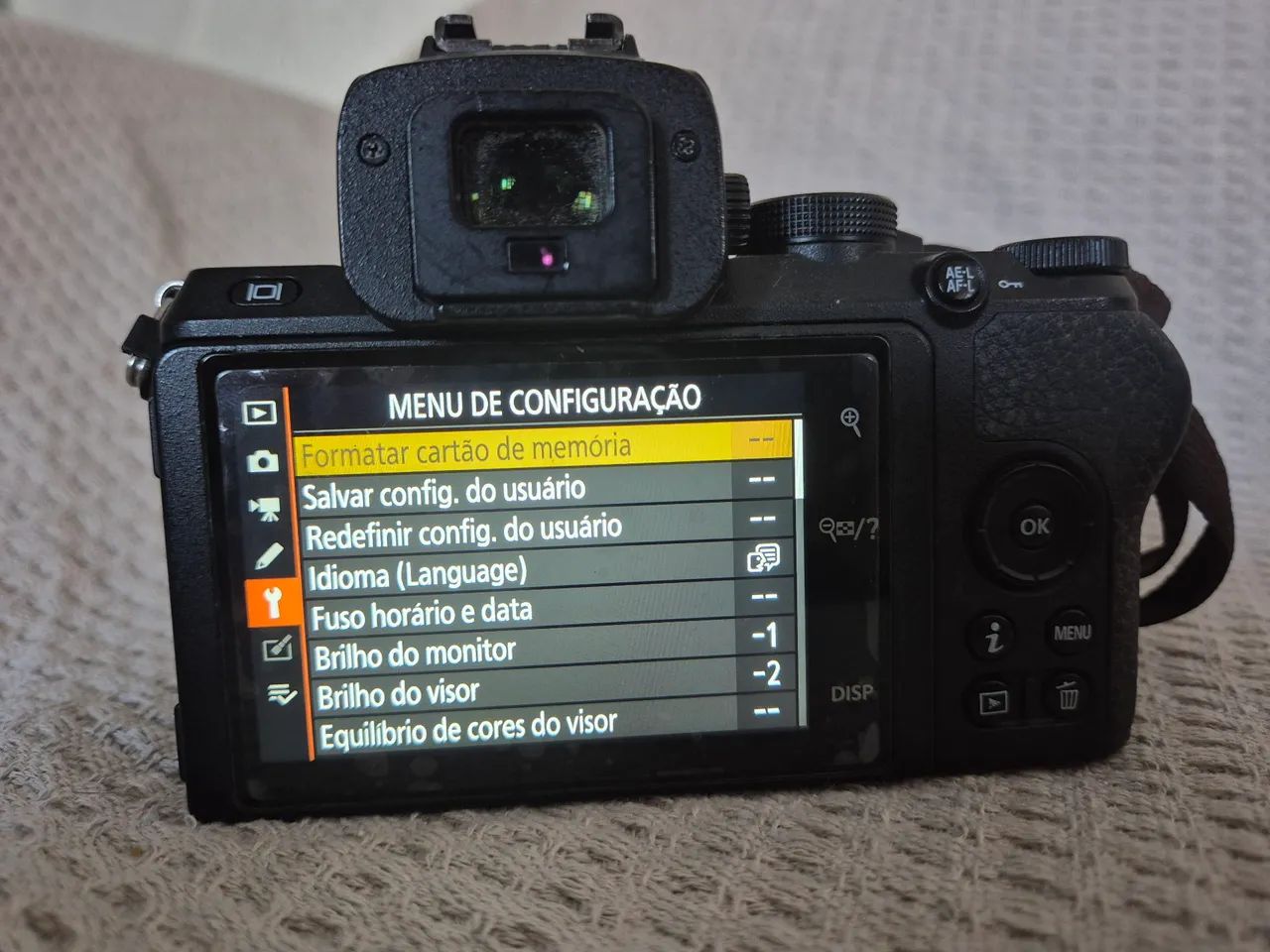 Nikon Mirrorless Z50 - usada  - Foto 4