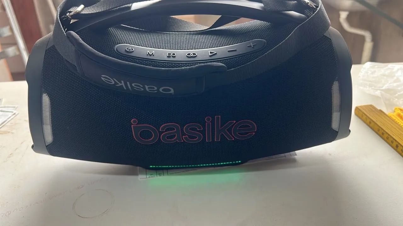 Vende se caixa de som basike
