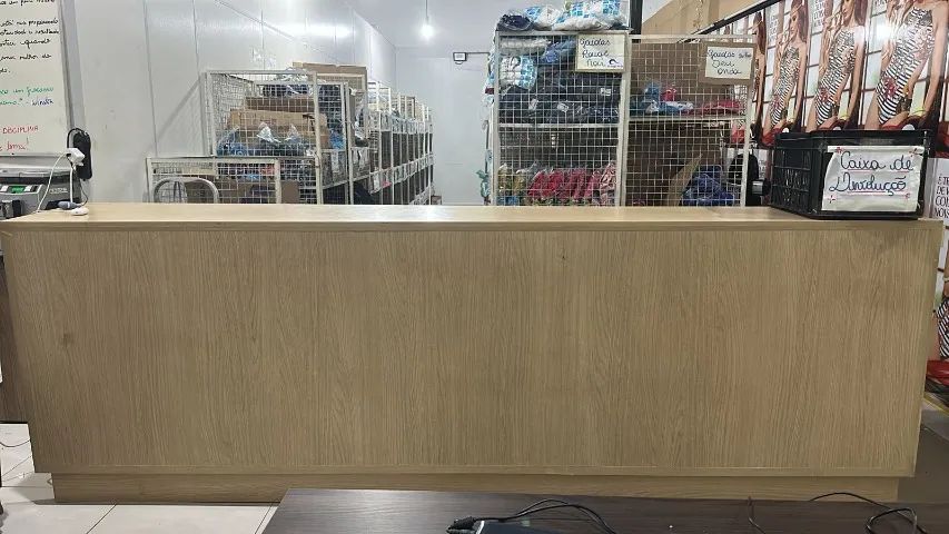BALCÃO MDF C/ 10 NICHOS