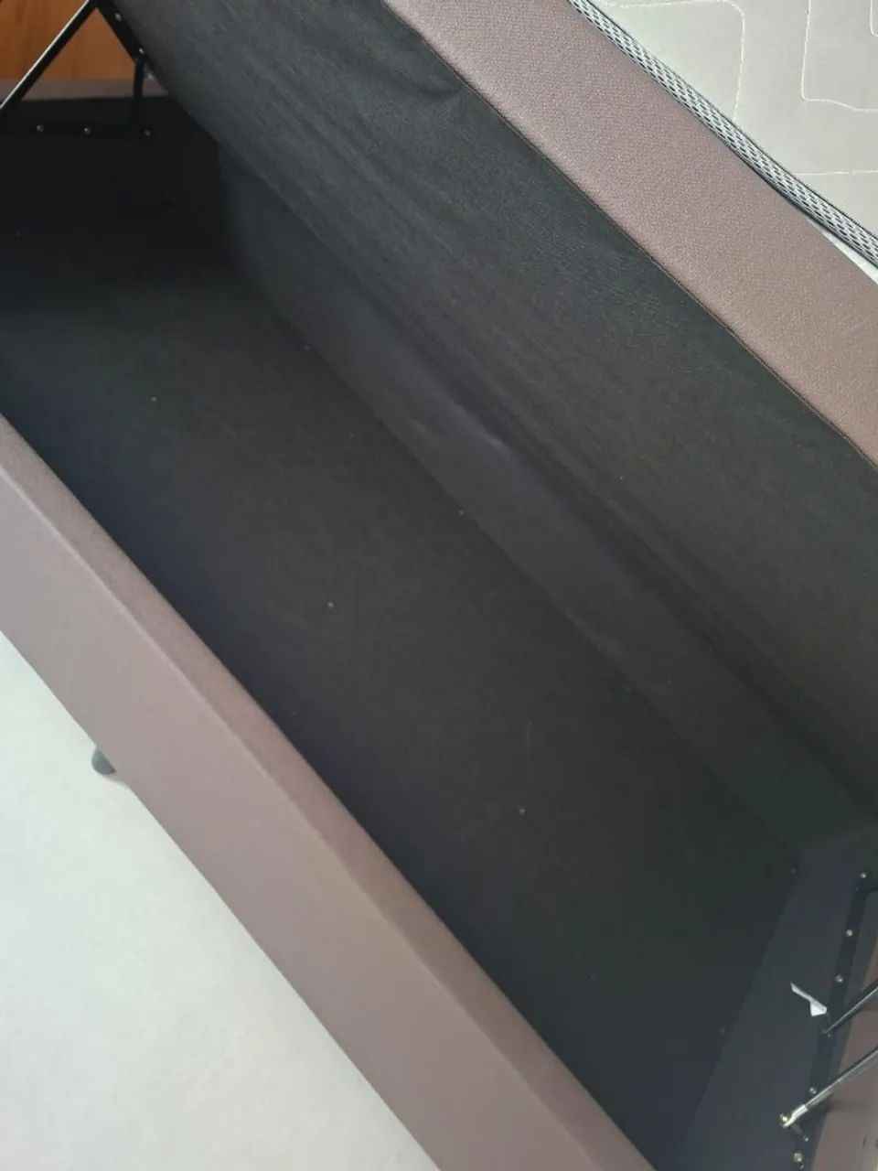 Cama box com colchão NOVA- sem uso