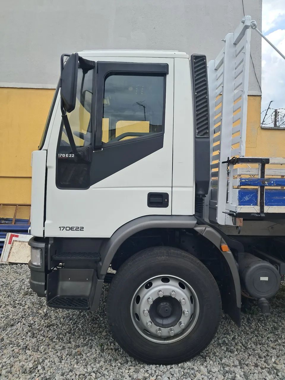 IVECO EUROCARGO 170E22  - Foto 5