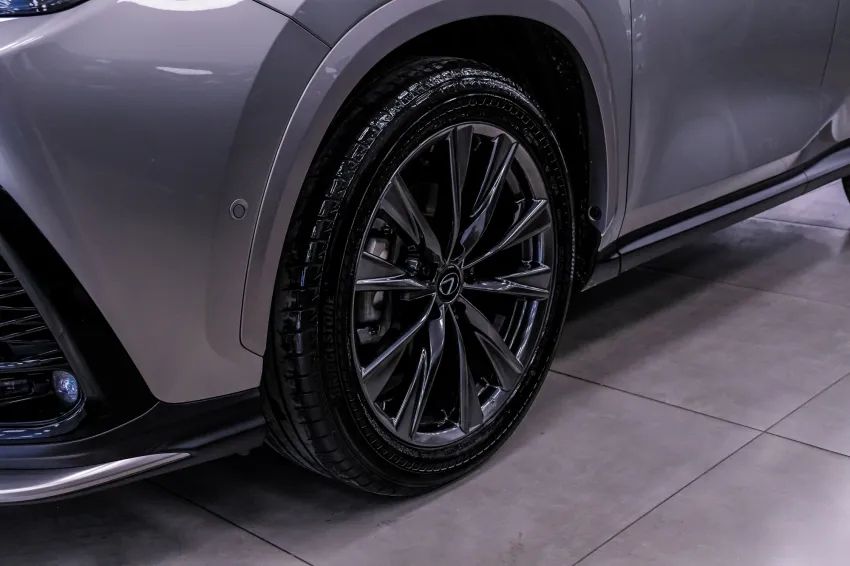 Lexus NX-350h F-sport 2.5 16V Aut. (hybrid), foto 2 de 19