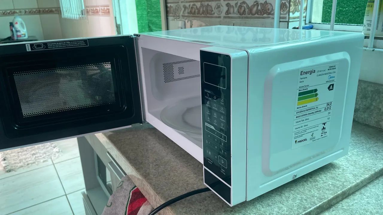 Microondas MIDEA 20 litros NOVO - Foto 3