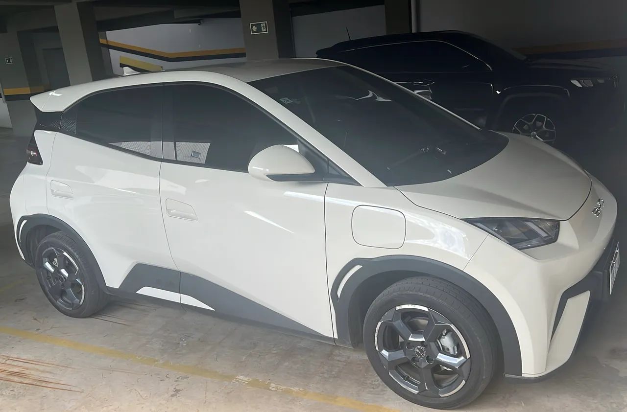 BYD Dolphin Dolphin Mini (Elétrico) 2025