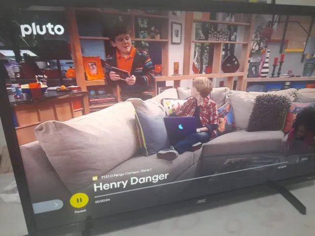 SMART TV Roku Led 32 Polegadas Com Canais Streaming  Semi Nova Funcionando 100%  