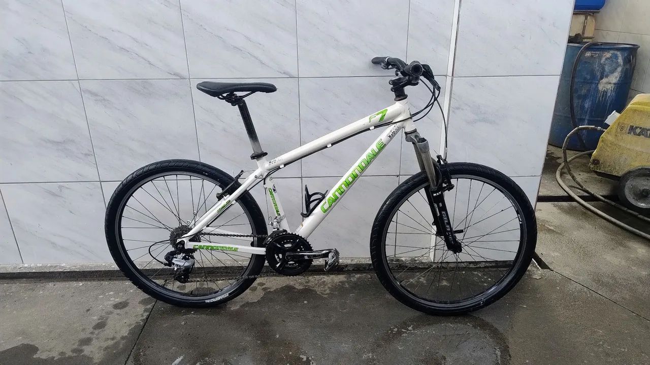 Bicicleta cannodale aro26 24v - Foto 2