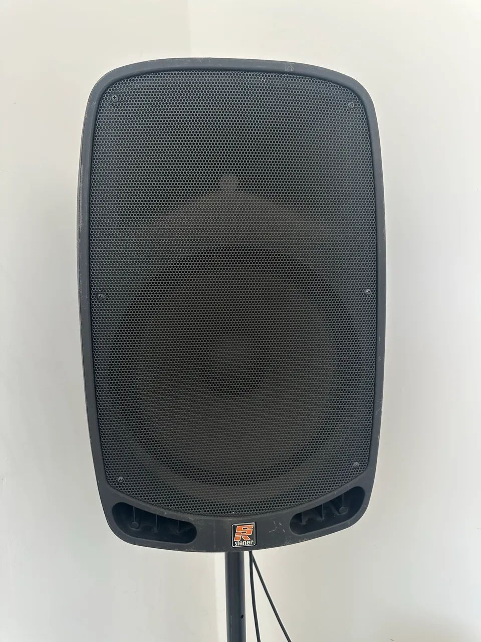 Caixa Ativa Staner PS-1501 (200W RMS) Usada