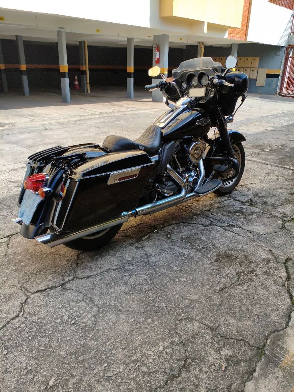Harley Davidson Ultra Glide Classic  - Foto 3