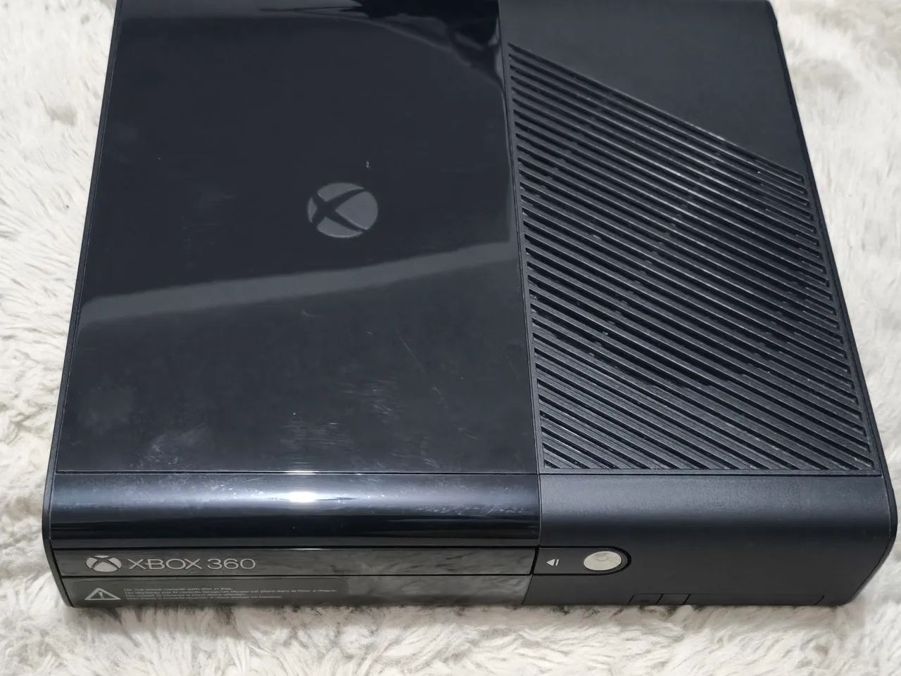Console Xbox 360 E (Super Slim), sensor Kinect e fonte de alimentação original. - Foto 3