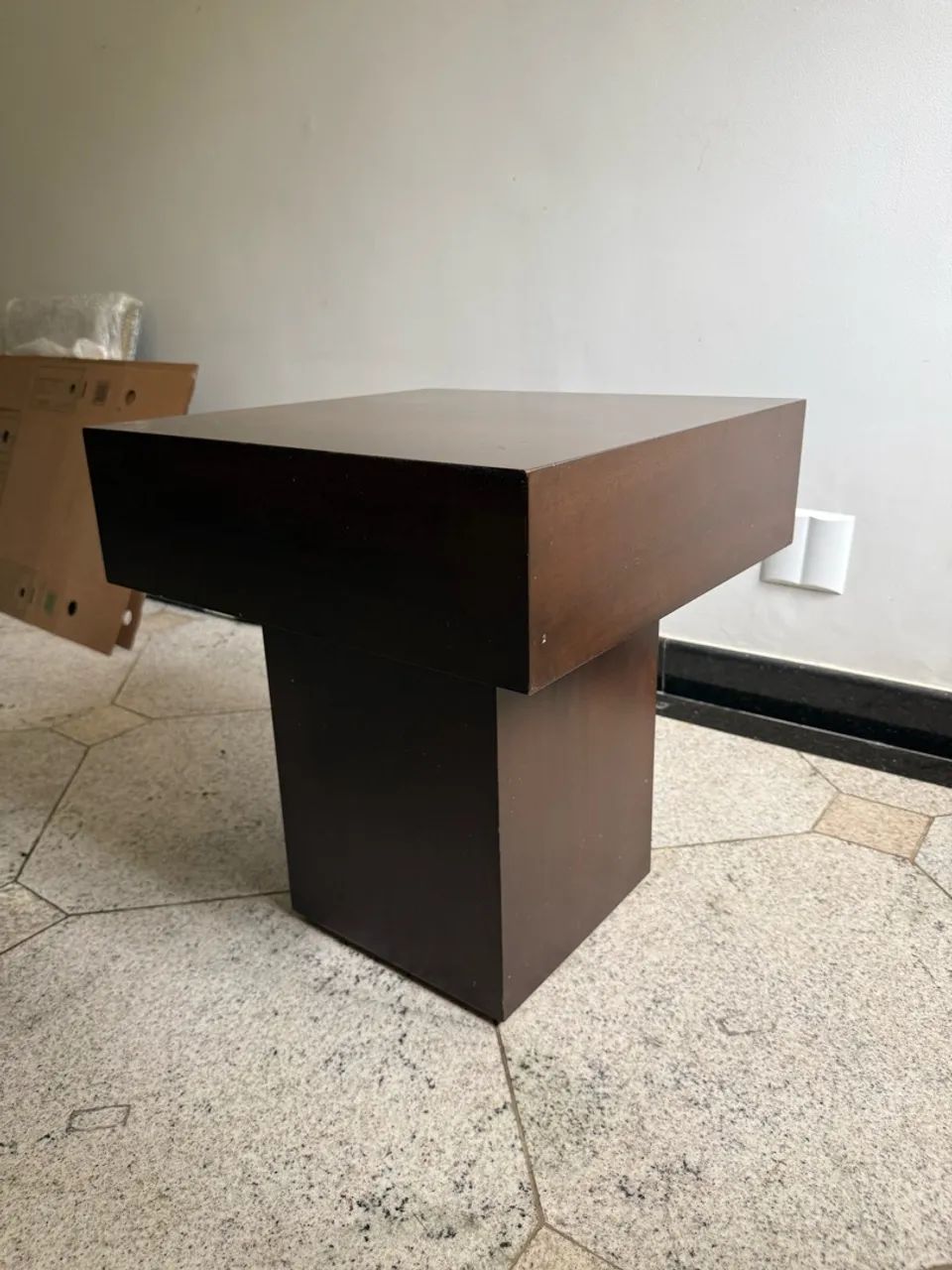 Mesa Lateral em Madeira  - Foto 2
