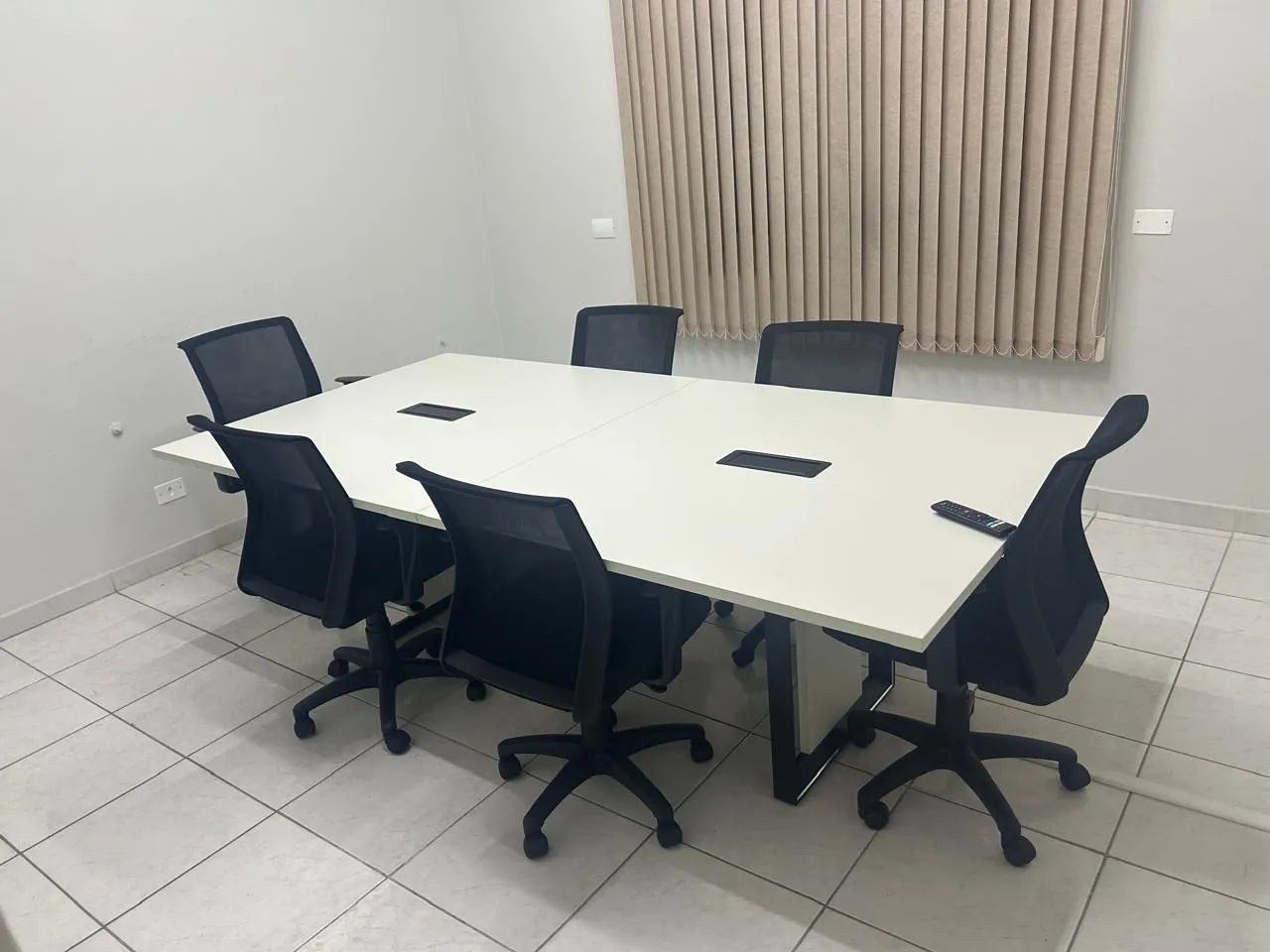 Mesa de Reunião  - Foto 4