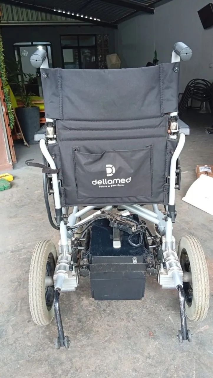 Cadeira de rodas motorizada  - Foto 2