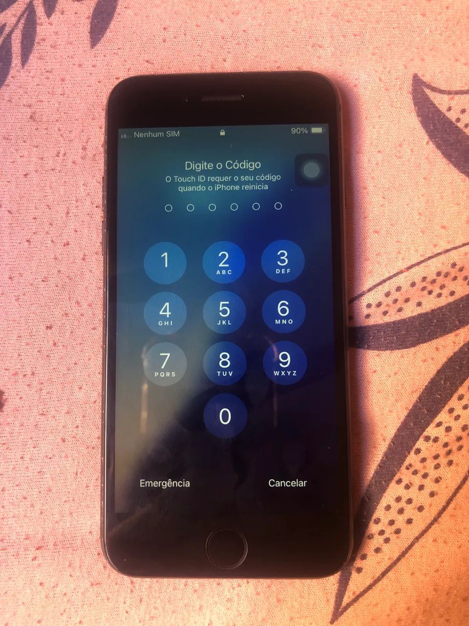 VENDE-SE IPHONE SE 2 GERAÇÃO BOM PRA XITA NO FREE FIRE - Foto 3