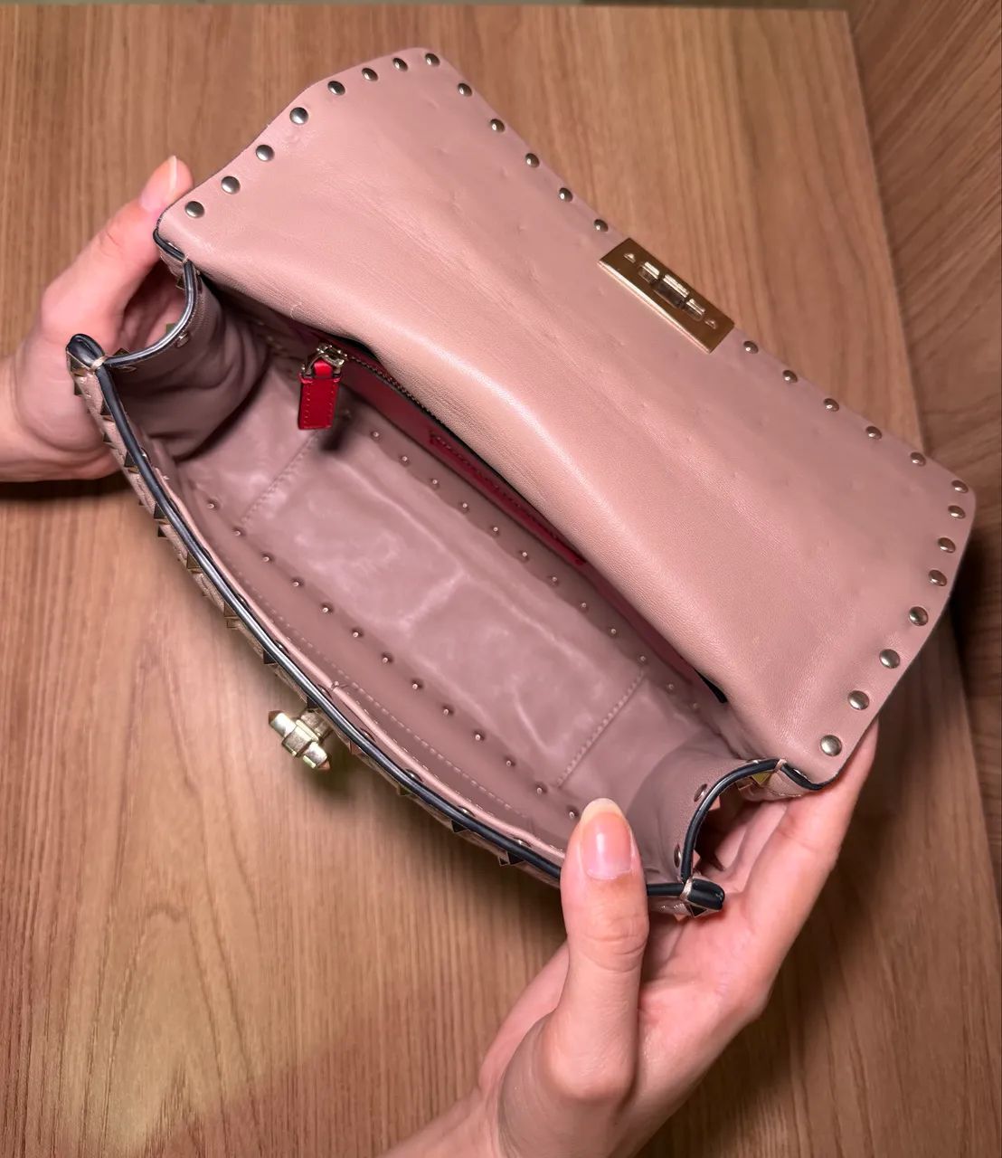 Bolsa Valentino rockstud média original  - Foto 4