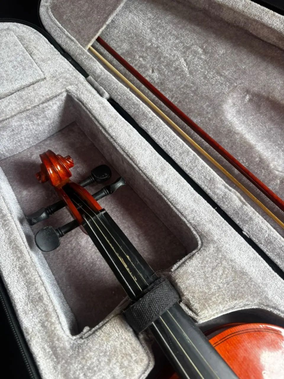 Violino Schieffer com arco, estojo e breu - Foto 4