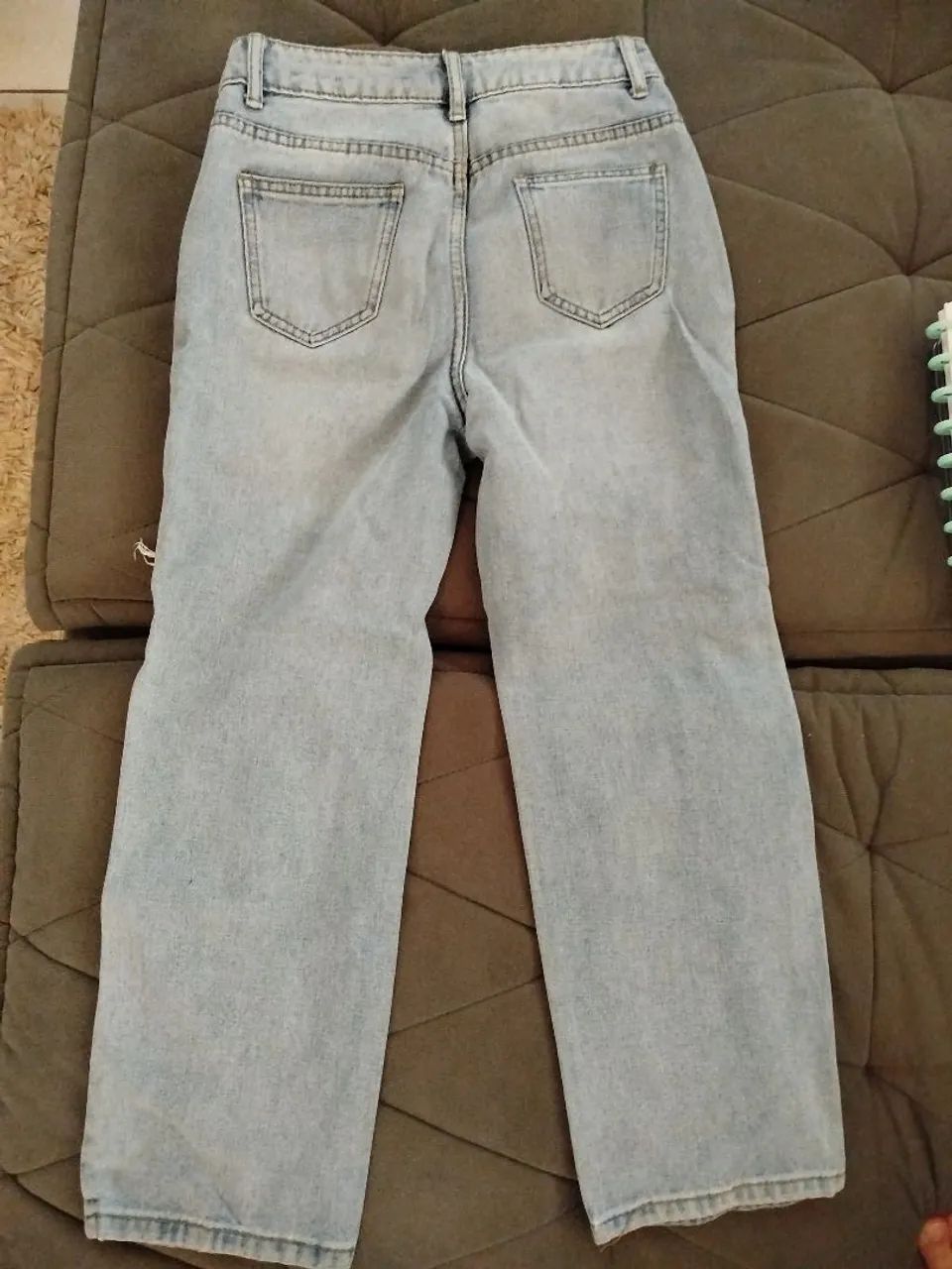 Calça jeans feminina Seminova  - Foto 2