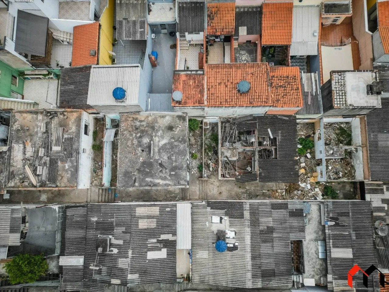TERRENO COM UMA ÁREA TOTAL 600M² - Foto 2
