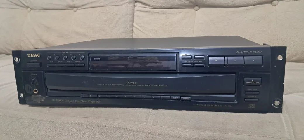 CD carrossel Teac PD D3000
