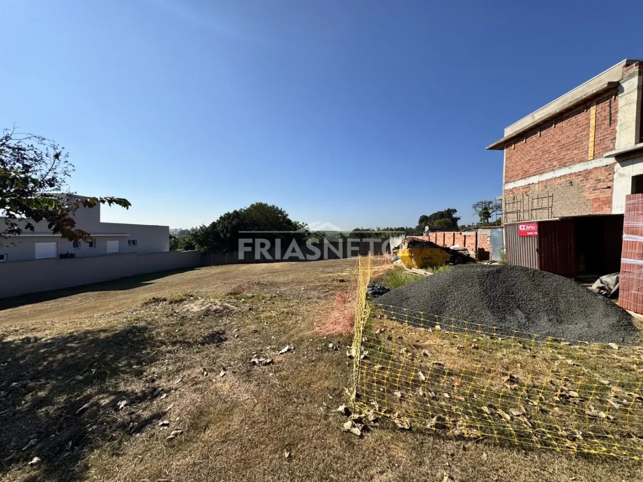 Terreno plano Condomínio Monte Alegre