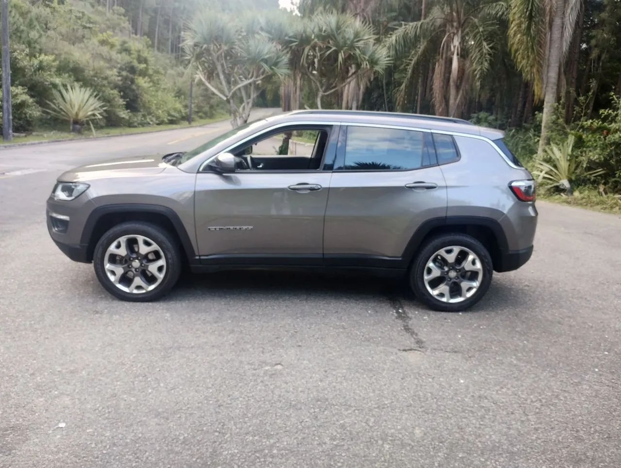 Jeep Compass Longitude 2.0 4X4 Dies. 16V Aut. 2020 - Foto 5
