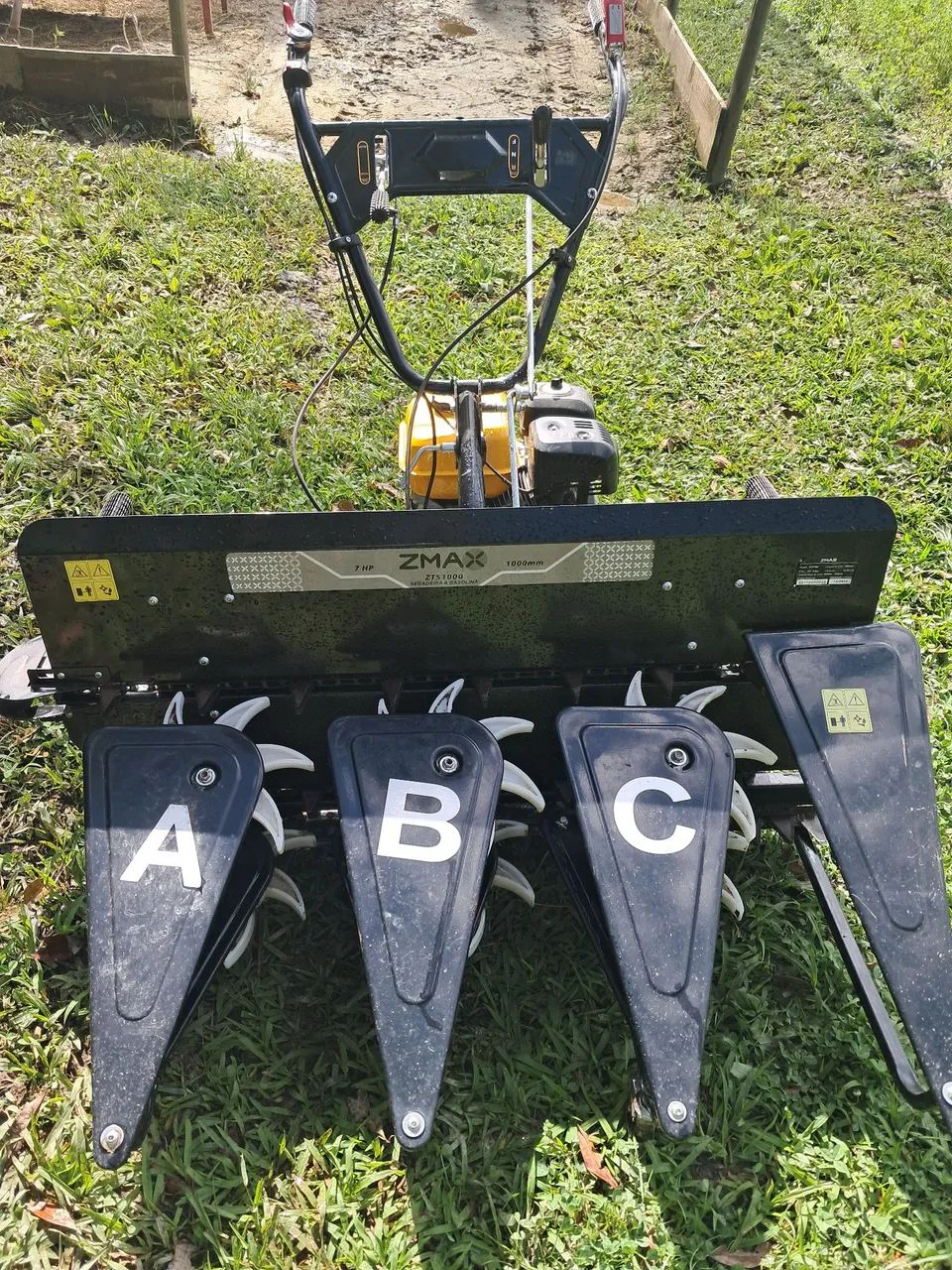 Segadeira semi nova - Foto 4