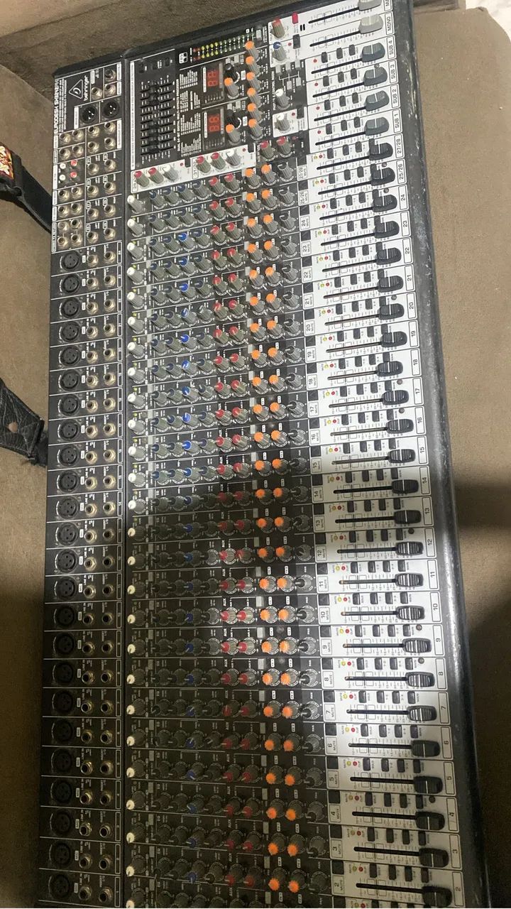 Mesa de som Behringer 32 canais  - Foto 2