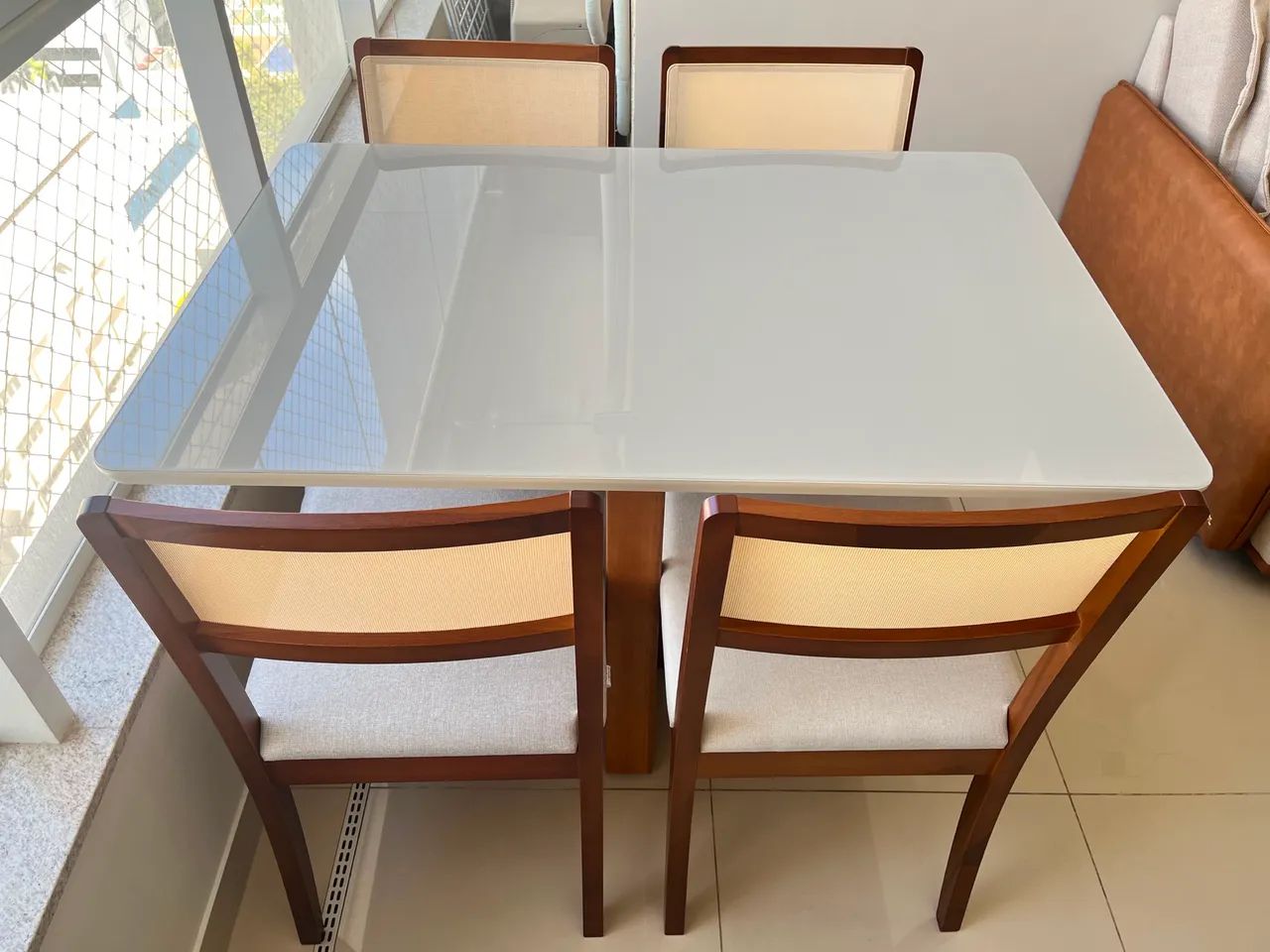 Mesa nova de madeira completa  - Foto 2