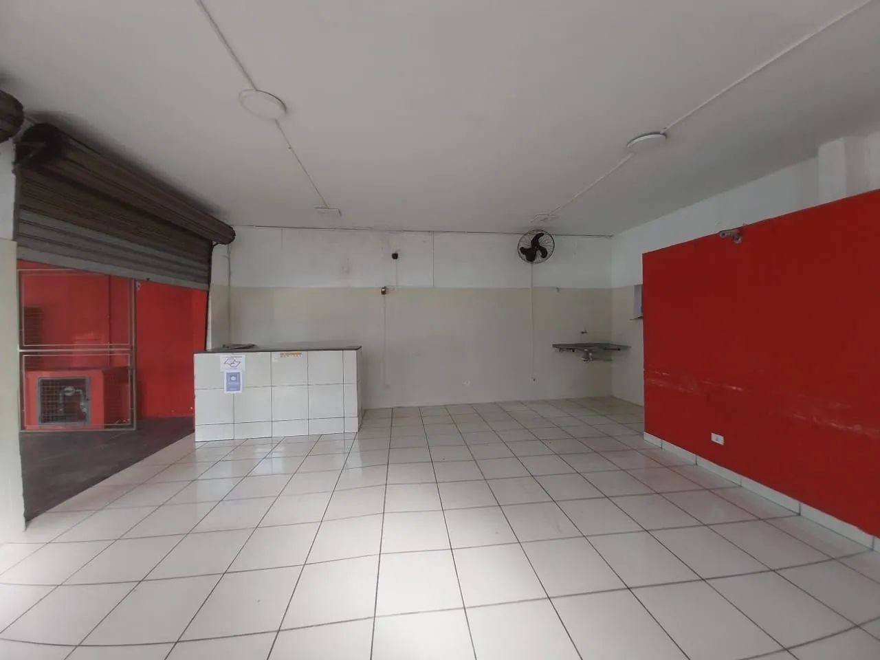Salão Comercial com Residência no Piracicamirim