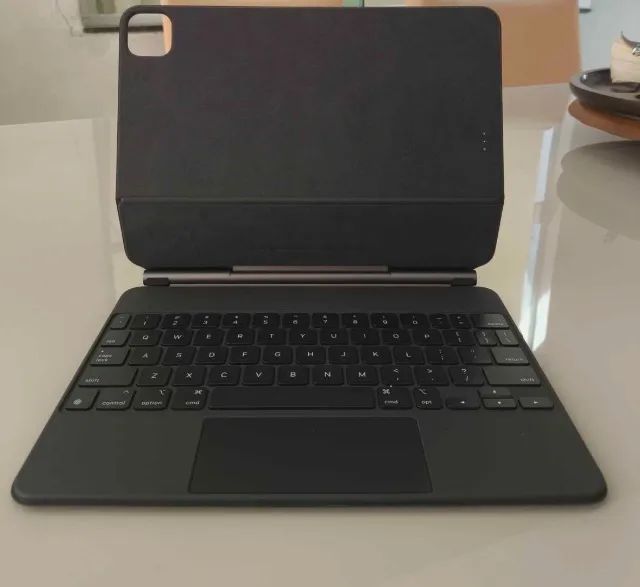 IPad m2 11? + Magic Keyboard  - Foto 2