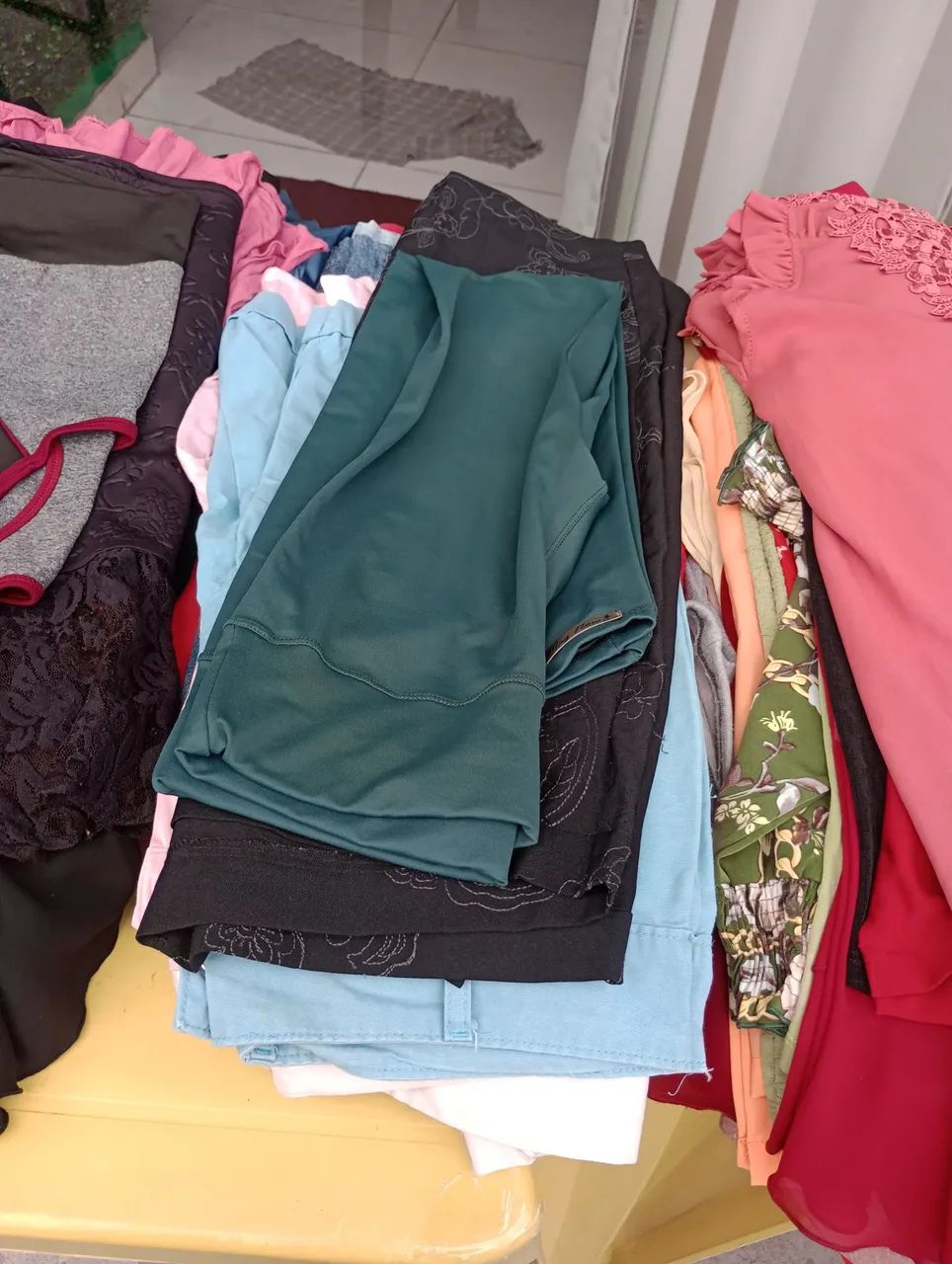 Vendo lote de roupas  - Foto 2