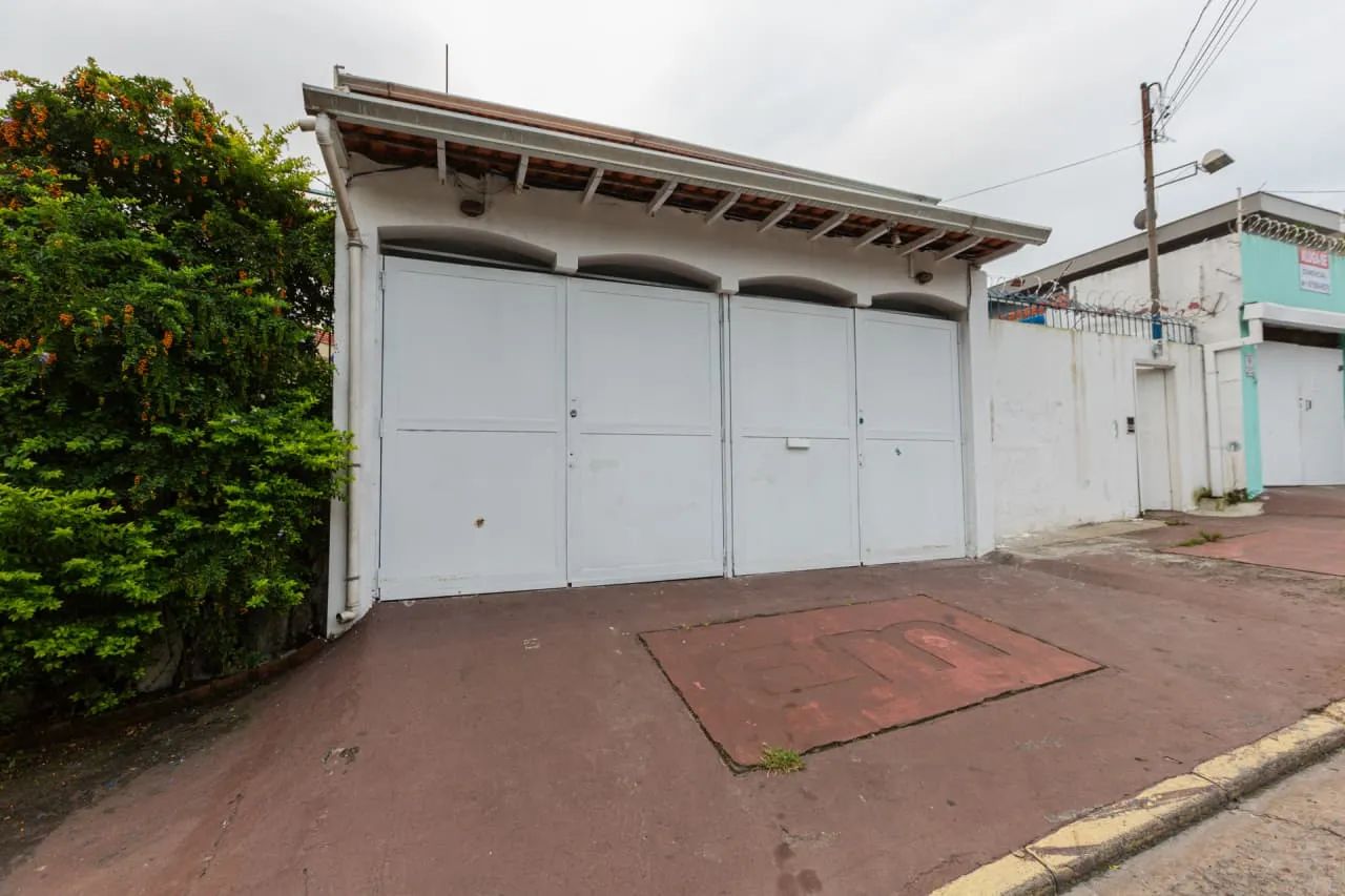 Casa comercial na Rua Panônia, 170  234 m² - Foto 2