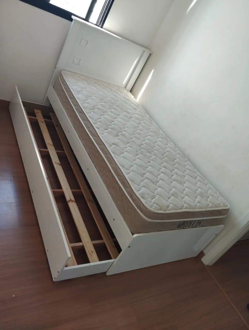 Guarda roupa infantil + cama solteiro