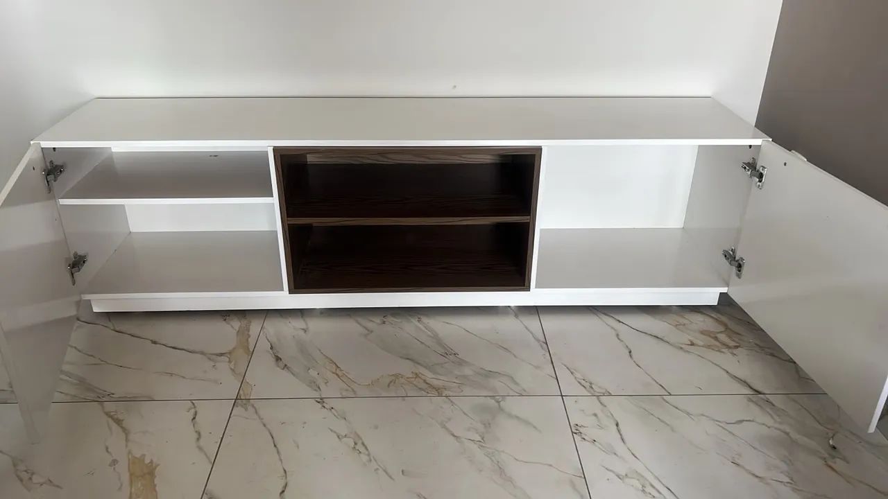 Rack branco para TV 