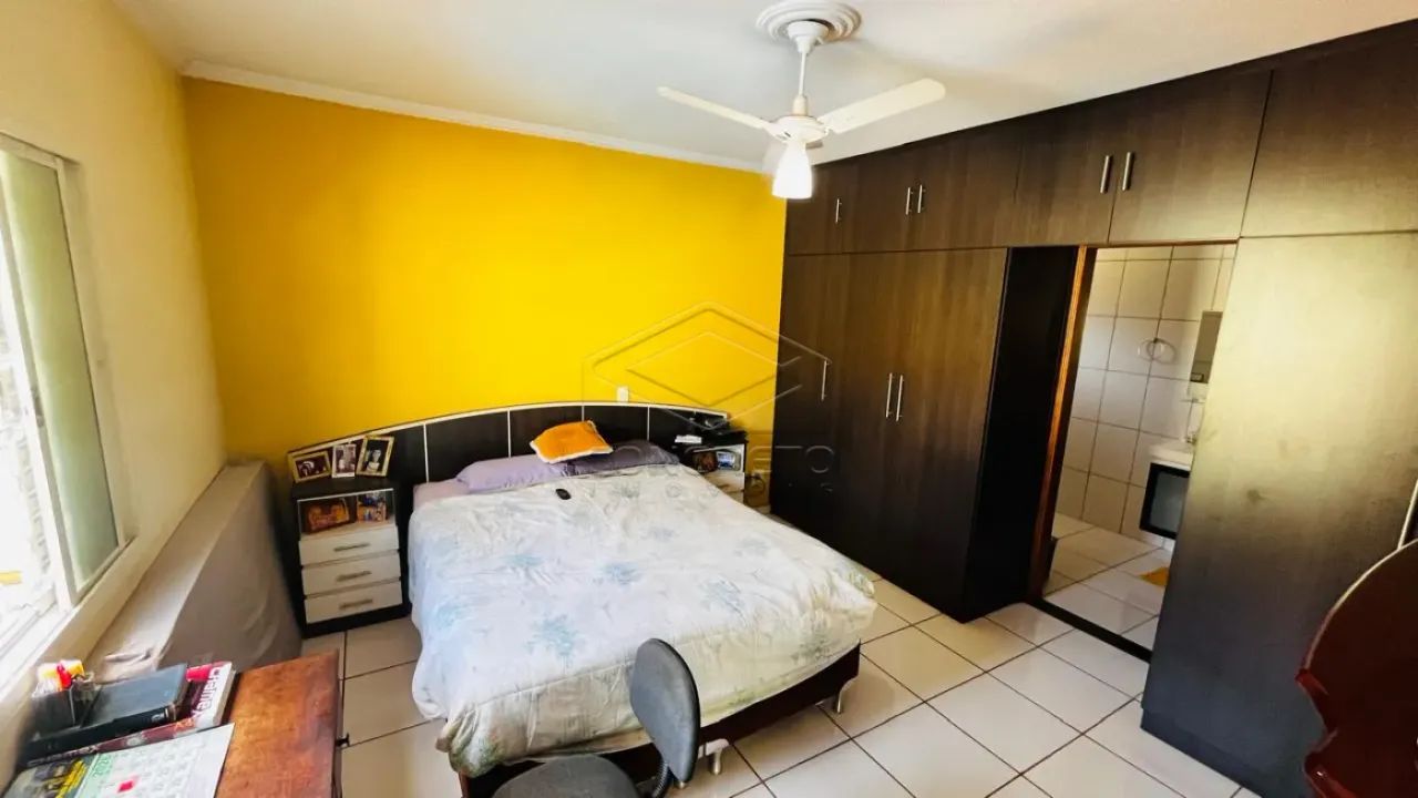 CASA COM ÓTIMA LOCALIZAÇÃO - Foto 5