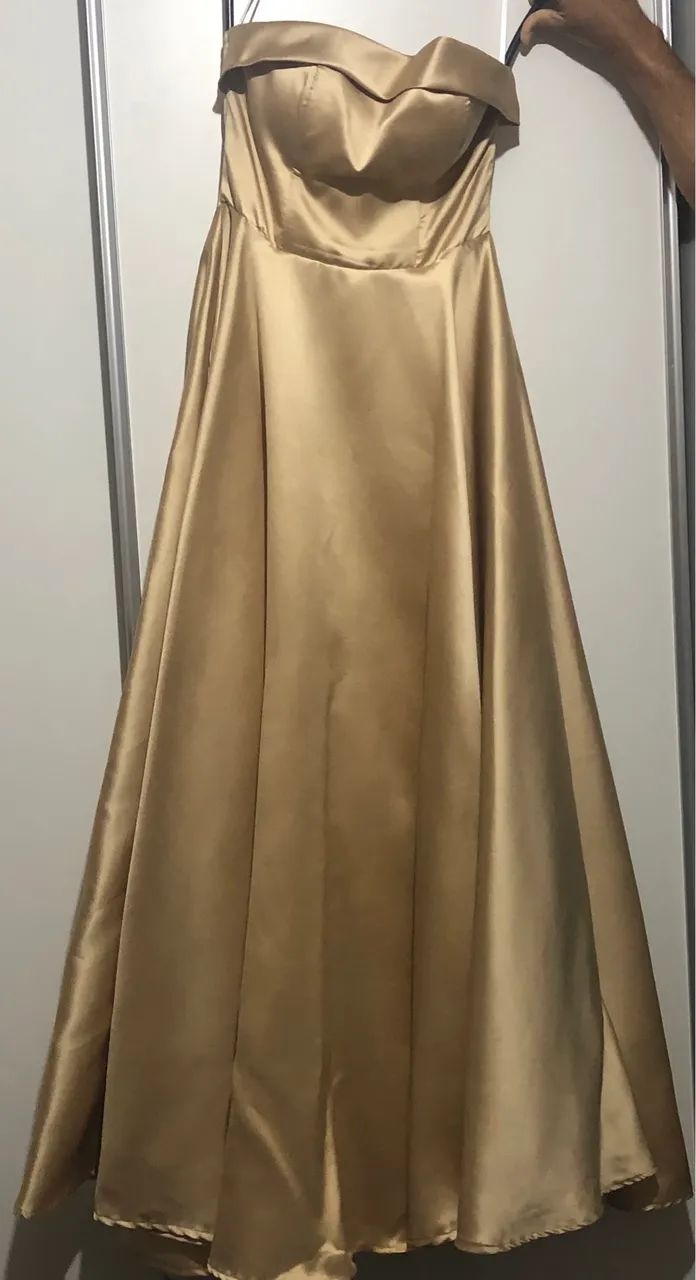 Vestido de festa dourado 