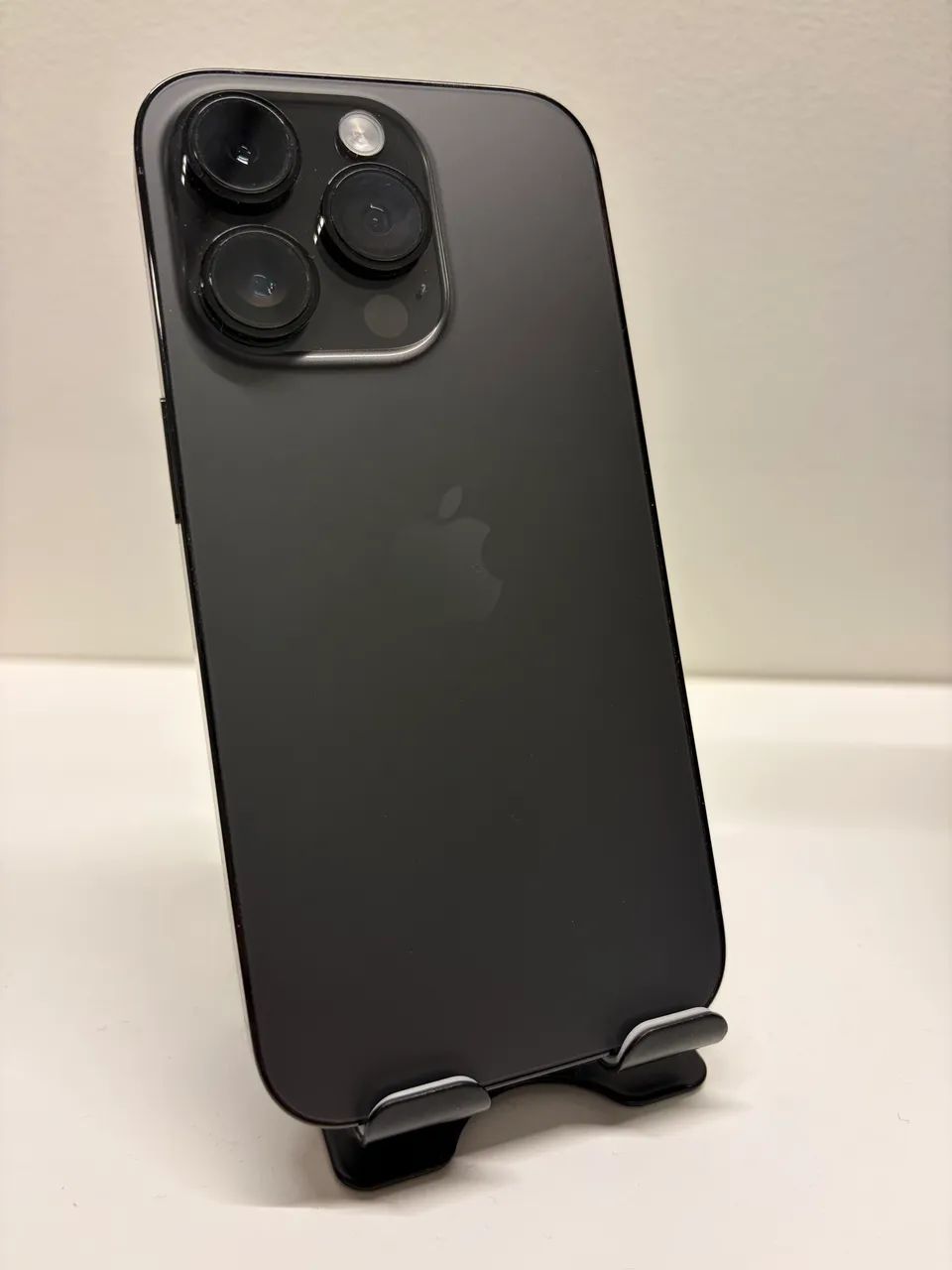 iPhone 14 Pro 256GB (com marcas de uso) - bateria 80% - Celulares