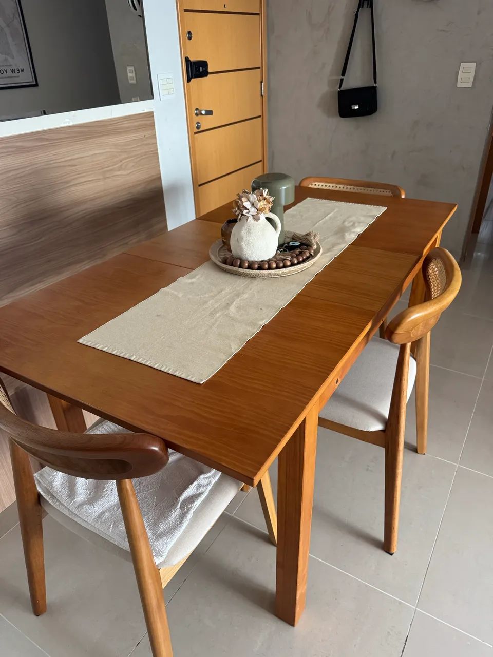 Mesa extensível e banco  - Foto 2