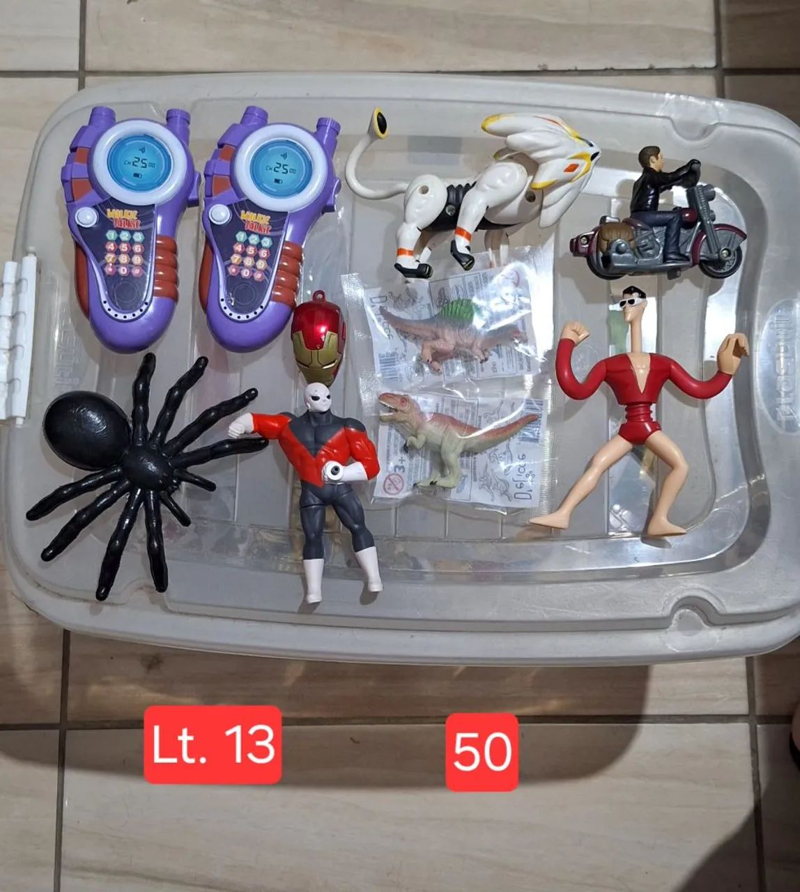 Brinquedos variados lote 13